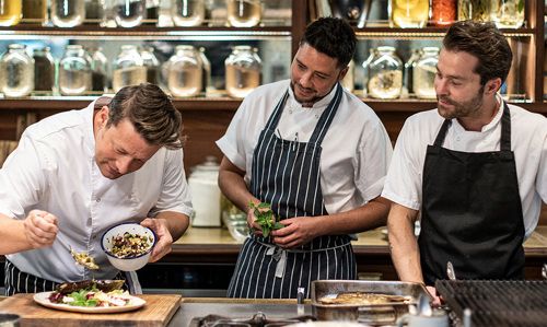 Jamie training chefs